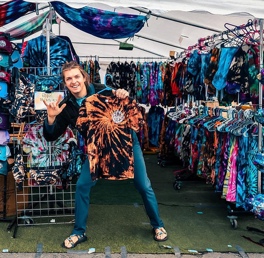Seasonal Tie-Dye Trends: Summer Festivals, Fall Layers, Winter Cozy Looks